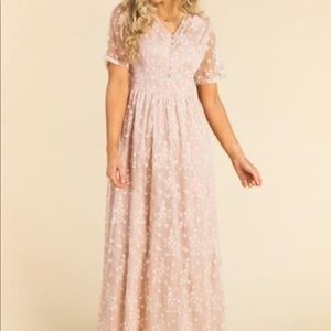 lace maxi dress